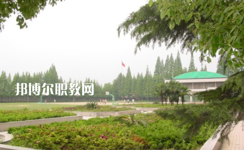 孝感高級技工學校2022年報名條件、招生要求、招生對象