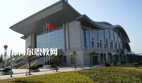 武漢體育運(yùn)動(dòng)學(xué)校2022年報(bào)名條件、招生要求、招生對(duì)象