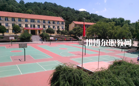 武漢東湖光電學(xué)校2022年報名條件、招生要求、招生對象