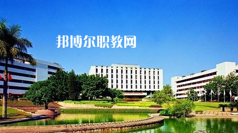 武漢園林技工學(xué)校2022年報名條件、招生要求、招生對象