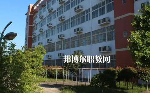 湖北現(xiàn)代技術(shù)學(xué)校2022年報(bào)名條件、招生要求、招生對(duì)象