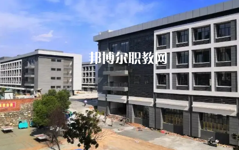 鄖西職業(yè)技術(shù)學(xué)校2022年報(bào)名條件、招生要求、招生對(duì)象