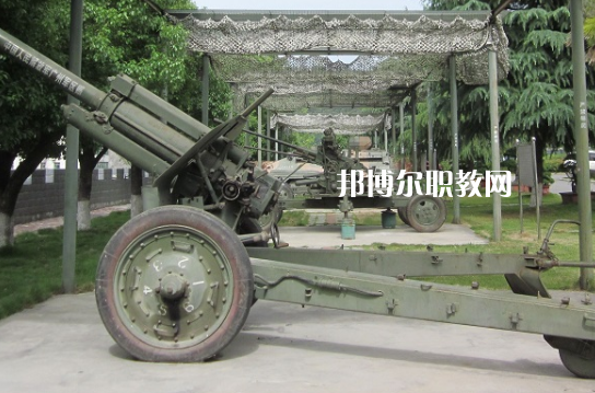 湖北十堰職業(yè)技術集團學校2022年報名條件、招生要求、招生對象