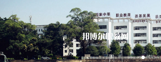 桂林市旅游職業(yè)中等專業(yè)學校2022年報名條件、招生要求、招生對象