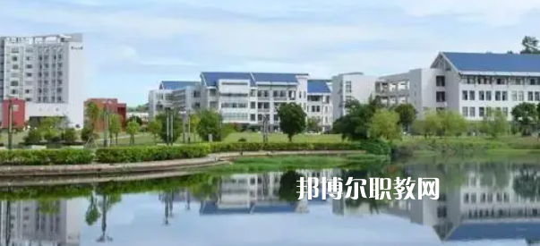 福建高職?？圃盒Ｅ琶?9強