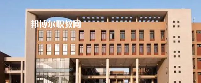 福州高職?？圃盒Ｅ琶?8強