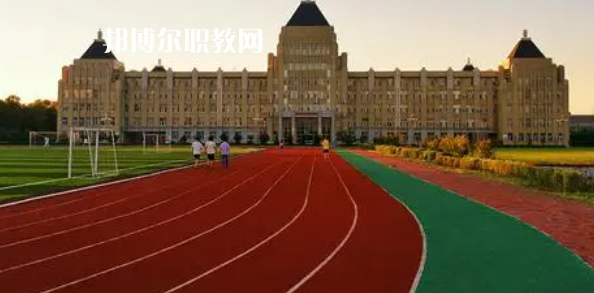 黑龍江高職?？圃盒Ｅ琶?8強