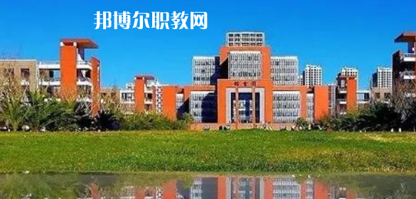 云南高職?？圃盒Ｅ琶?強(qiáng)