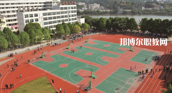福建理工學(xué)校2023年學(xué)費、收費多少