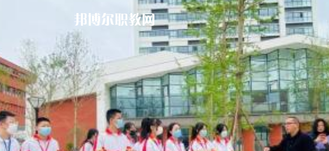 成都職業(yè)技術(shù)學(xué)校2023年報名條件、招生要求、招生對象
