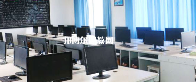 眉山市華興技工學(xué)校地址在哪里，哪個(gè)地區(qū)，哪個(gè)城市?