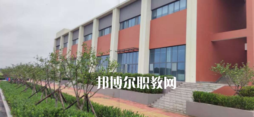 2023青島西大技工學(xué)校招生計(jì)劃 招生人數(shù)是多少(附要求、條件、對象)