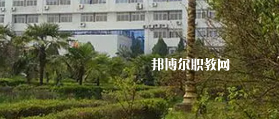 南京華東信息工程技工學(xué)校地址在哪里，哪個(gè)地區(qū)，哪個(gè)城市?