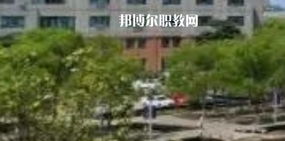 江蘇省常熟中等專業(yè)學校地址在哪里，哪個地區(qū)，哪個城市?