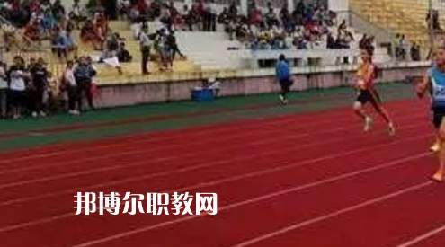 南通市體育運動學(xué)校地址在哪里，哪個地區(qū)，哪個城市?
