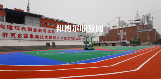 淮安市淮航技工學校地址在哪里，哪個地區(qū)，哪個城市?