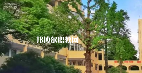 寧波市職教中心學(xué)校地址在哪里，哪個(gè)地區(qū)，哪個(gè)城市?
