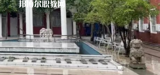 臺(tái)州市雙語實(shí)驗(yàn)學(xué)校地址在哪里，哪個(gè)地區(qū)，哪個(gè)城市?