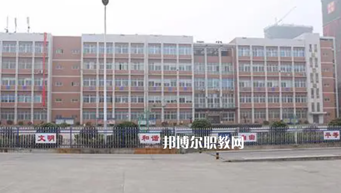 2023湖南建康技工學(xué)校招生計(jì)劃 招生人數(shù)是多少(附要求、條件、對(duì)象)