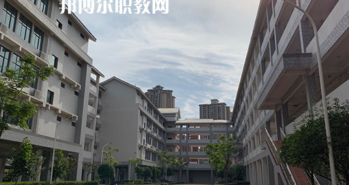 重慶市京師實驗學(xué)校航空實驗班地址，乘車路線