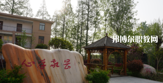 陜西省機(jī)械高級(jí)技工學(xué)校地址，乘車路線