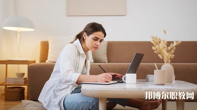 巴中現代職業(yè)技術學校有哪些招生專業(yè)（2023年）
