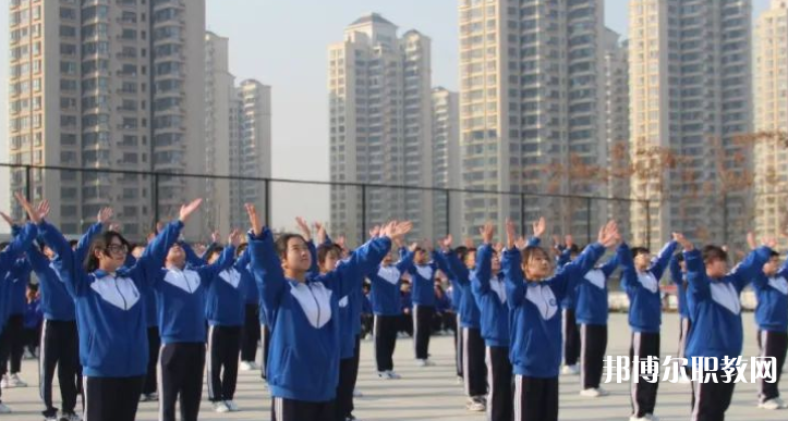 中交第二公路工程局有限公司技工學(xué)校地址，乘車路線