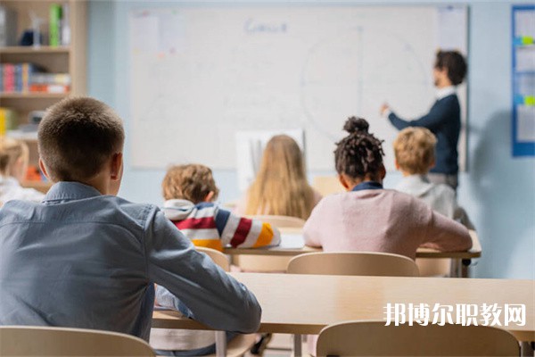 廣州輕工職業(yè)學(xué)校有哪些招生專(zhuān)業(yè)（2023年）