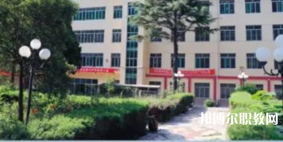 寶雞秦華職業(yè)技術(shù)學(xué)校地址，乘車路線