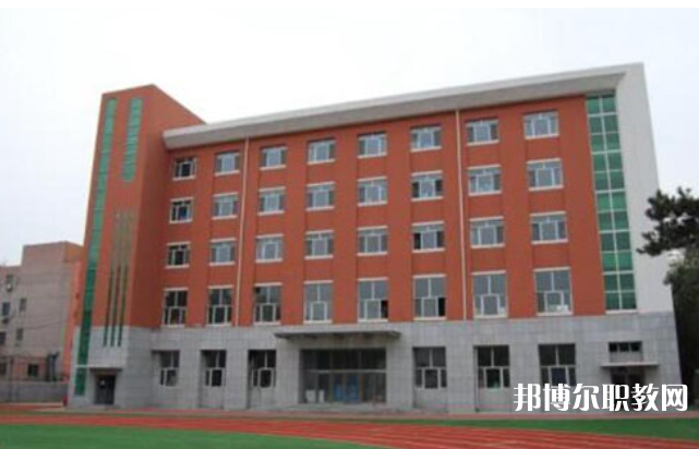 張家口華航中等專業(yè)學(xué)校地址，乘車路線