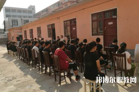 安陽源首科技制藥學(xué)校怎么樣、好不好