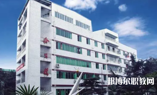 成都實(shí)驗(yàn)商貿(mào)管理學(xué)校2024年報(bào)名條件、招生要求、招生對(duì)象