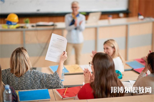 信豐中等專業(yè)學校2023年招生錄取分數(shù)線(2024參考)