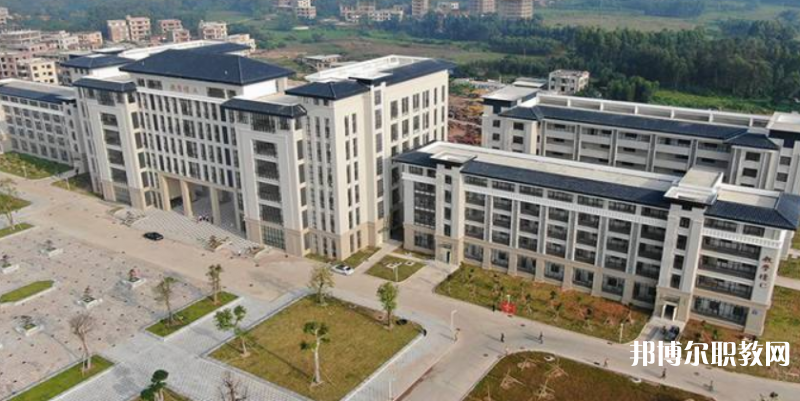 肇慶商貿(mào)中等職業(yè)學(xué)校2023年招生錄取分數(shù)線（2024參考）