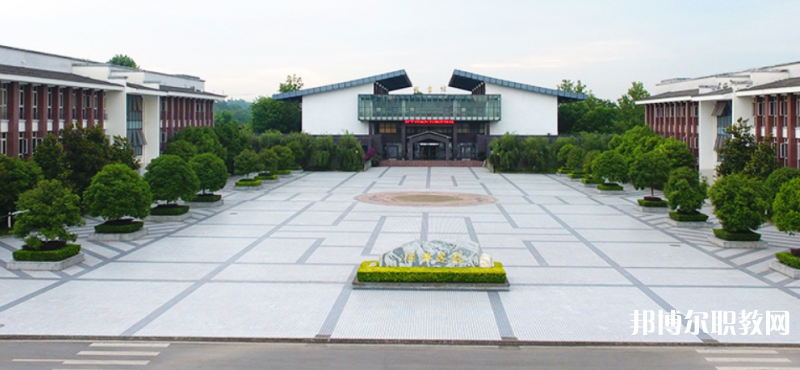 四川2024年讀中專學(xué)校要不要分數(shù)