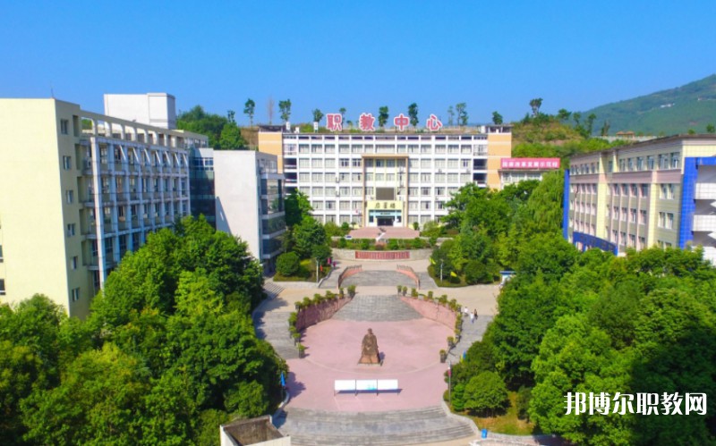 2024上林縣職業(yè)技術(shù)學(xué)校招生計(jì)劃 招生人數(shù)是多少(附要求、條件、對(duì)象)
