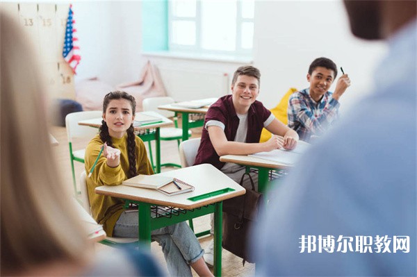 廣西哪里的職業(yè)學校能讀音樂(幼師藝術(shù)教育方向）專業(yè)