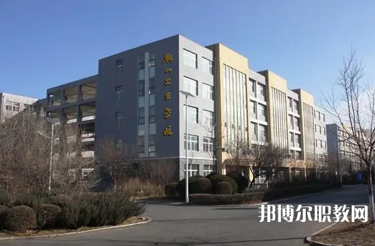 2024鞍山衛(wèi)生學(xué)校招生計(jì)劃 招生人數(shù)是多少(附要求、條件、對(duì)象)