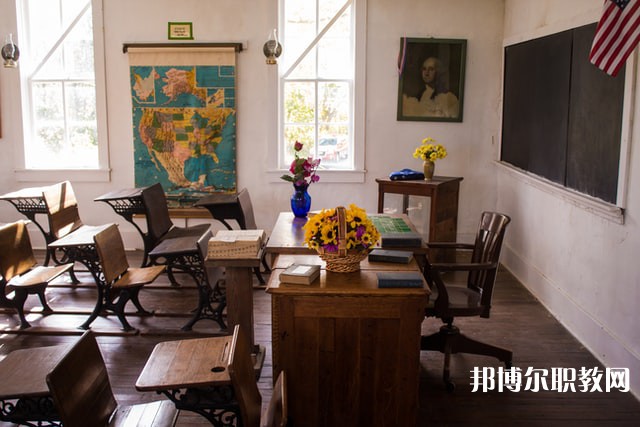 貴州哪里的中專(zhuān)學(xué)校能讀客戶(hù)服務(wù)專(zhuān)業(yè)