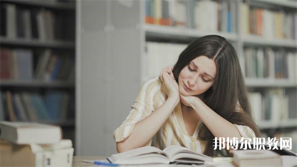 貴州哪里的中職學校能讀化工設備維修技術(shù)專業(yè)