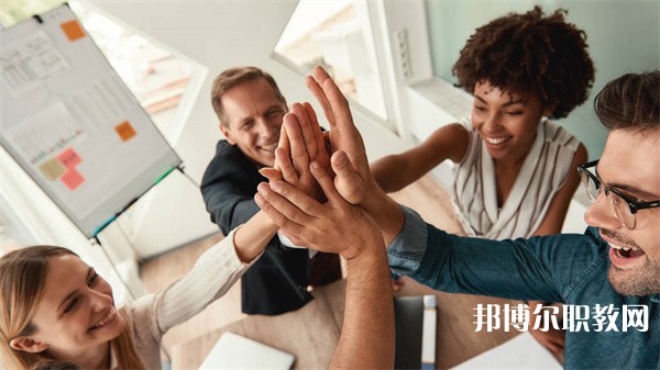 貴州哪里的中專學校能讀中醫(yī)專業(yè)