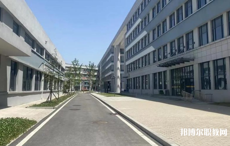 安徽省工業(yè)高級(jí)技工學(xué)校怎么樣、好不好