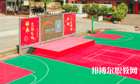 2025自貢中專學校最新排名前三名單