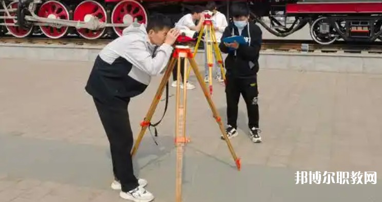 自貢2025年鐵路學校都有哪些專業(yè)